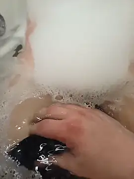 flo000031 online show from 23, 2, 2026