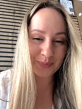 Snapshot of Mona_Plus chatting on 19, 2, 2026 Mona Plus online show from 19, 2, 2026