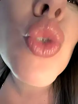 Snapshot of Mona_Plus chatting on 20, 2, 2026 Mona Plus online show from 20, 2, 2026