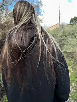 Snapshot of Mona_Plus chatting on 7, 3, 2026 Mona Plus online show from 7, 3, 2026