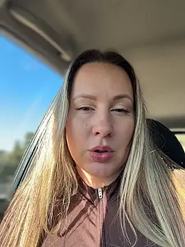 Snapshot of Mona_Plus chatting on 13, 3, 2026 Mona Plus online show from 13, 3, 2026