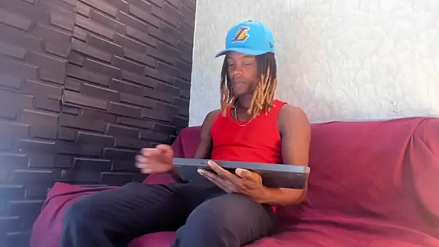LooganX online show from 7, 10, 2025
