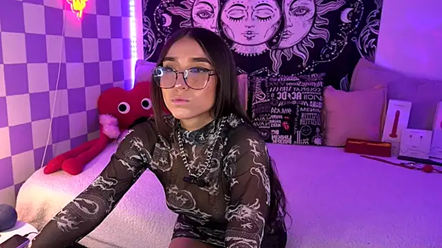 Snapshot of verosmit1 chatting on 18, 3, 2025 verosmit1 online show from 18, 3, 2025