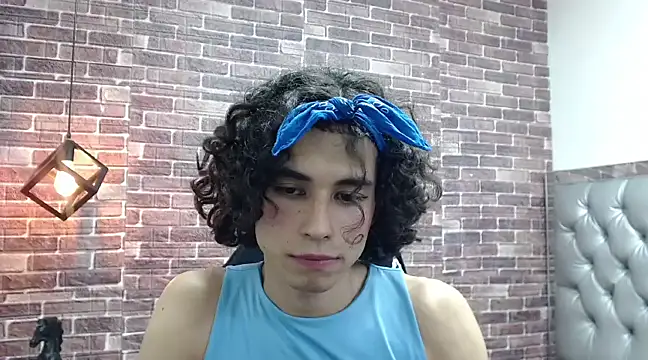 Snapshot of andrea_ocasio chatting on 15, 2, 2025 andrea ocasio online show from 15, 2, 2025