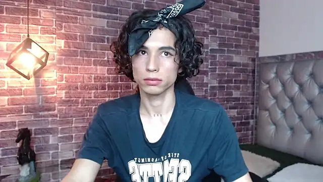 Snapshot of andrea_ocasio chatting on 17, 2, 2025 andrea ocasio online show from 17, 2, 2025