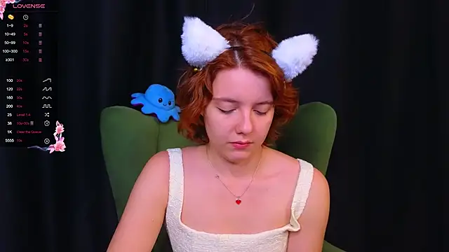 AmyGuerrero online show from 22, 9, 2025