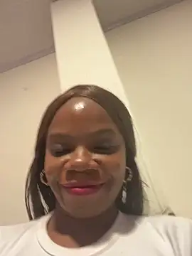 nao-mi online show from 12, 4, 2026