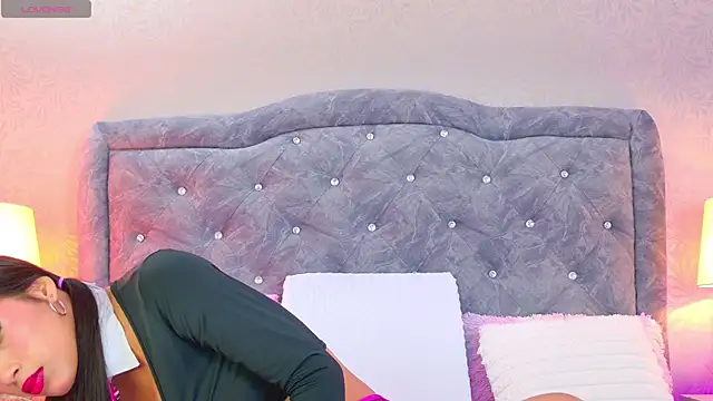 YesyHills online show from 18, 3, 2026