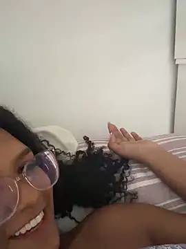 KylieGomeez online show from 26, 10, 2025