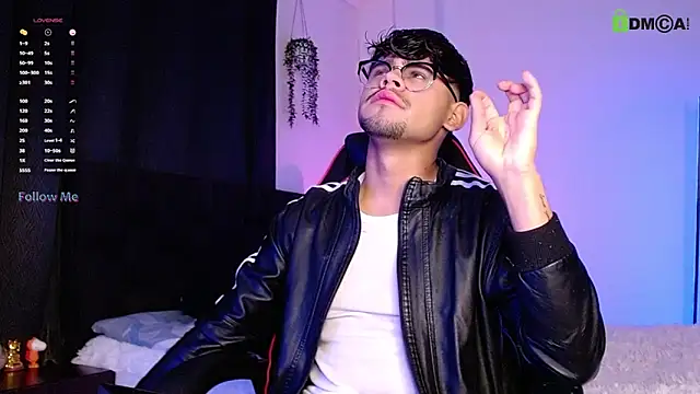 isaac-saenz online show from 14, 10, 2025