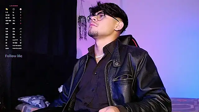 isaac-saenz online show from 28, 10, 2025