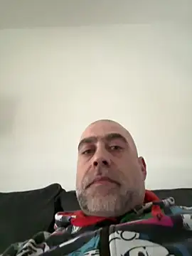 Bleueyez007 online show from 12, 2, 2025