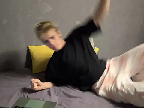 EdwinBlaze online show from 15, 2, 2025