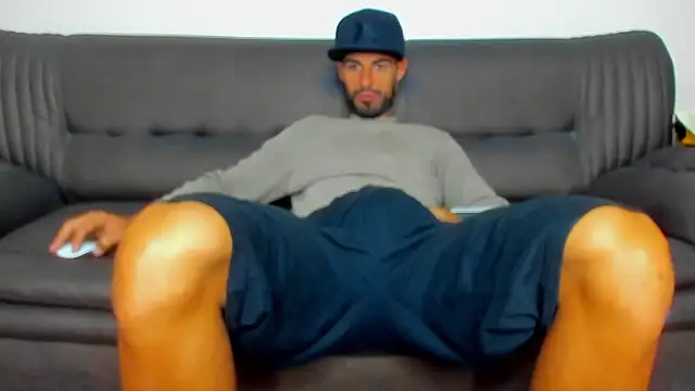 Snapshot of sexyhotmusclesforyou1 chatting on 4, 11, 2025 sexyhotmusclesforyou1 online show from 4, 11, 2025