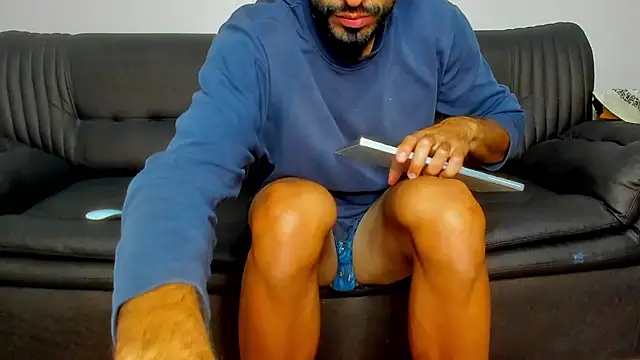 Snapshot of sexyhotmusclesforyou1 chatting on 5, 11, 2025 sexyhotmusclesforyou1 online show from 5, 11, 2025