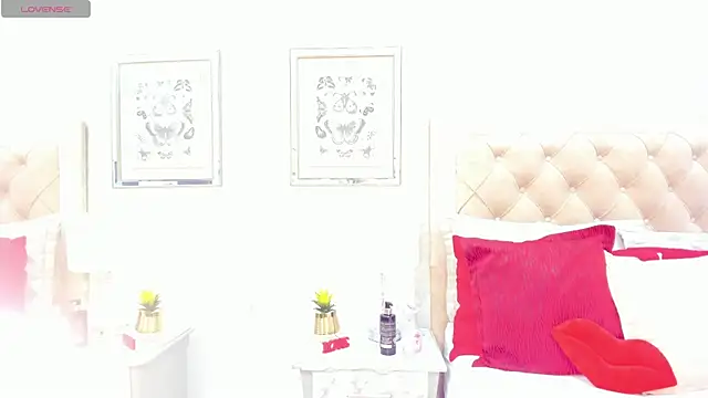 KimberlyBigBoobs online show from 15, 4, 2026