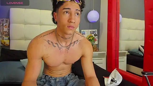 KaryBig3 online show from 24, 2, 2025