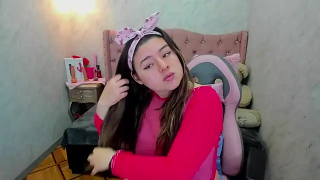 Lianngrace online show from 4, 3, 2026