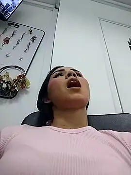 Snapshot of Natty_roberts_ chatting on 27, 2, 2026 Natty roberts online show from 27, 2, 2026