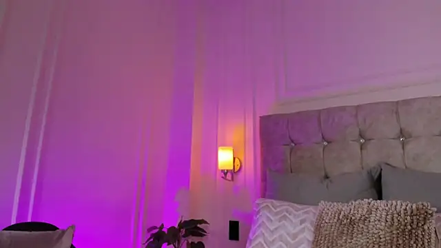 Snapshot of JasmineRoss_1 chatting on 7, 1, 2026 JasmineRoss 1 online show from 7, 1, 2026