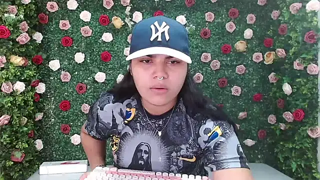 melany rouse18 online show from 24, 11, 2025