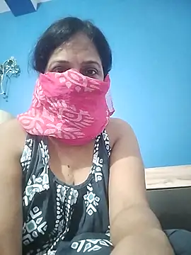 SWEETY GIRL 1 online show from 17, 2, 2025