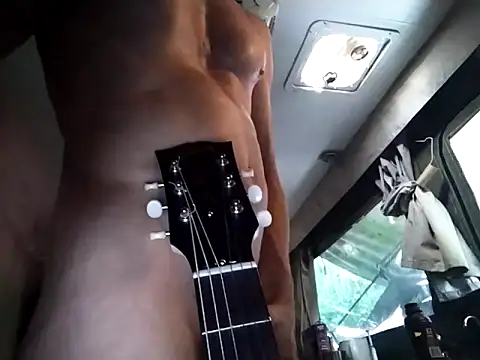 Snapshot of iswimnaked007 chatting on 20, 12, 2025 iswimnaked007 online show from 20, 12, 2025