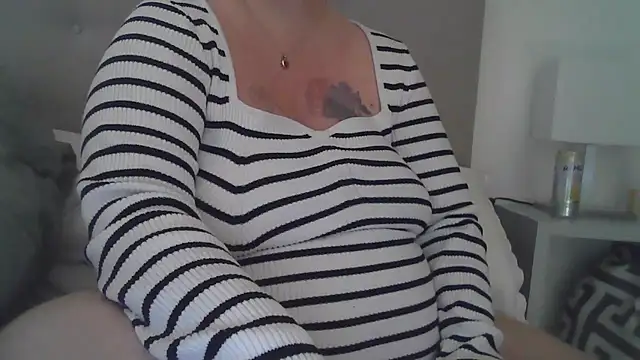 Snapshot of sizha6 chatting on 19, 11, 2025 sizha6 online show from 19, 11, 2025