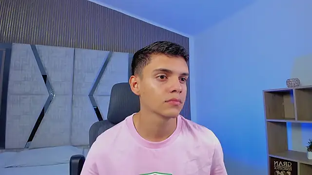 Snapshot of JacobRoberts1 chatting on 10, 10, 2025 JacobRoberts1 online show from 10, 10, 2025