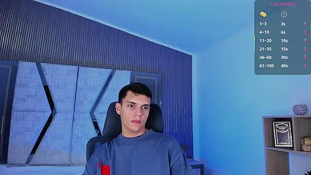 Snapshot of JacobRoberts1 chatting on 19, 10, 2025 JacobRoberts1 online show from 19, 10, 2025