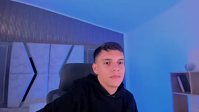 Snapshot of JacobRoberts1 chatting on 27, 10, 2025 JacobRoberts1 online show from 27, 10, 2025