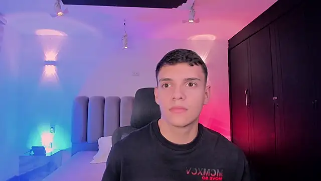 Snapshot of JacobRoberts1 chatting on 31, 10, 2025 JacobRoberts1 online show from 31, 10, 2025