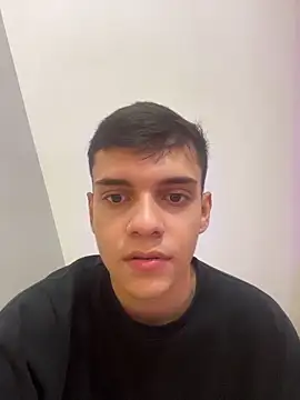 Snapshot of JacobRoberts1 chatting on 6, 11, 2025 JacobRoberts1 online show from 6, 11, 2025