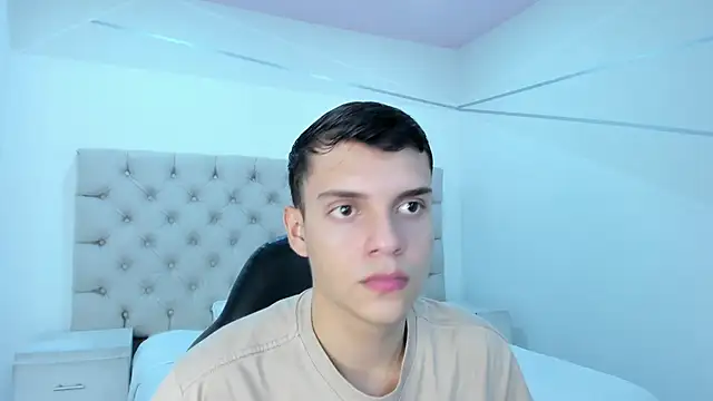 Snapshot of JacobRoberts1 chatting on 16, 11, 2025 JacobRoberts1 online show from 16, 11, 2025