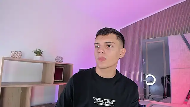 JacobRoberts1 online show from 28, 11, 2025