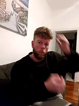 xXCR07xX online show from 2, 3, 2025