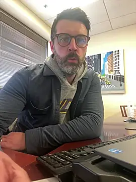 plaintreebull online show from 20, 3, 2026