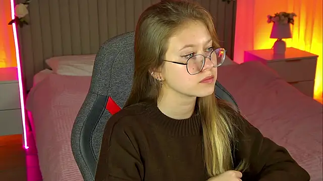 EveMundie online show from 30, 10, 2025