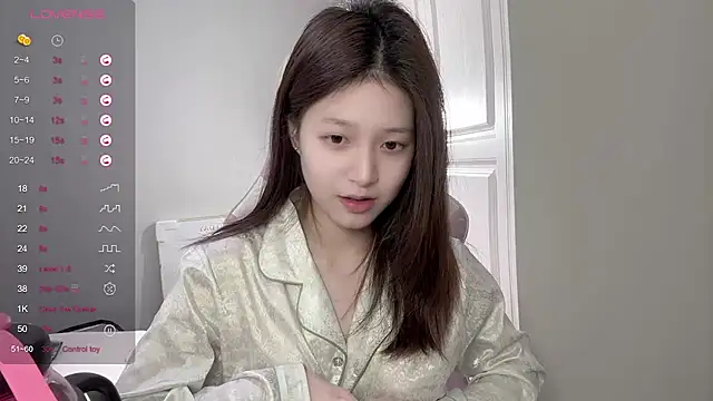 YaYa-521 online show from 5, 3, 2025