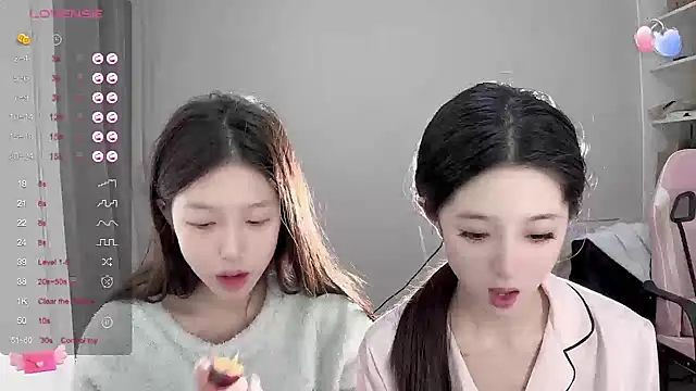 YaYa-521 online show from 26, 9, 2025