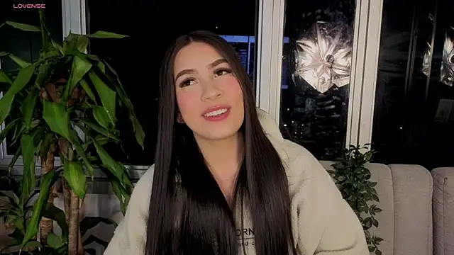 Snapshot of Ivanna_West chatting on 8, 10, 2025 Ivanna West online show from 8, 10, 2025