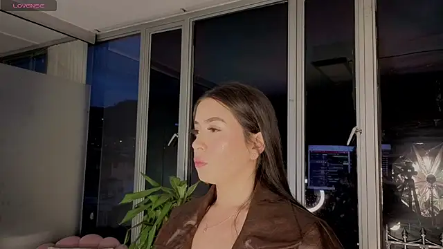 Snapshot of Ivanna_West chatting on 16, 10, 2025 Ivanna West online show from 16, 10, 2025