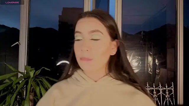 Snapshot of Ivanna_West chatting on 17, 10, 2025 Ivanna West online show from 17, 10, 2025