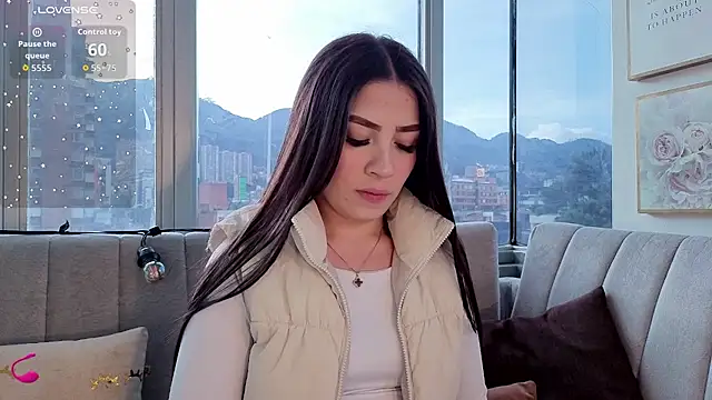 Snapshot of Ivanna_West chatting on 27, 10, 2025 Ivanna West online show from 27, 10, 2025