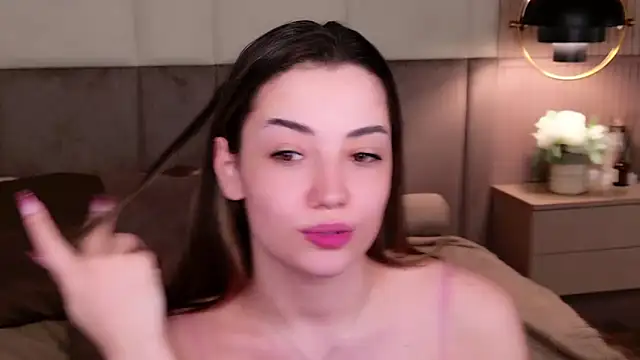 Alice Deleon online show from 8, 3, 2025