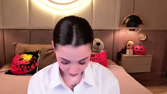 Alice Deleon online show from 19, 10, 2025