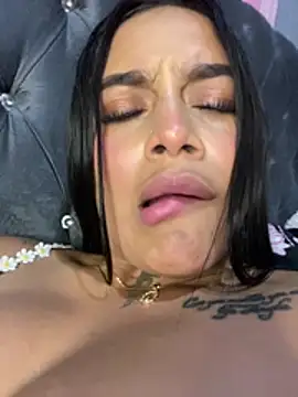 Snapshot of Emily_sharlot chatting on 3, 3, 2026 Emily sharlot online show from 3, 3, 2026