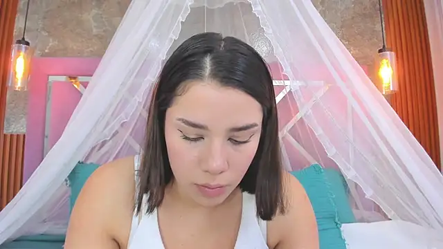 EmmaSulivan online show from 12, 10, 2025