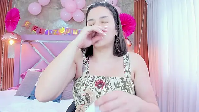 EmmaSulivan online show from 14, 11, 2025