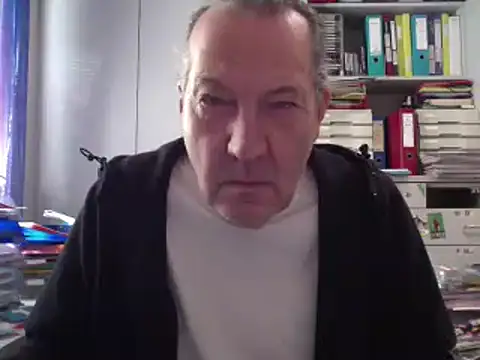 HMStraps01 online show from 19, 11, 2025